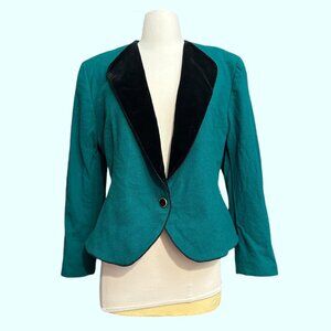 Vintage‎ Pendleton 100% Virgin Wool Made in Portland Size Womens Petite L